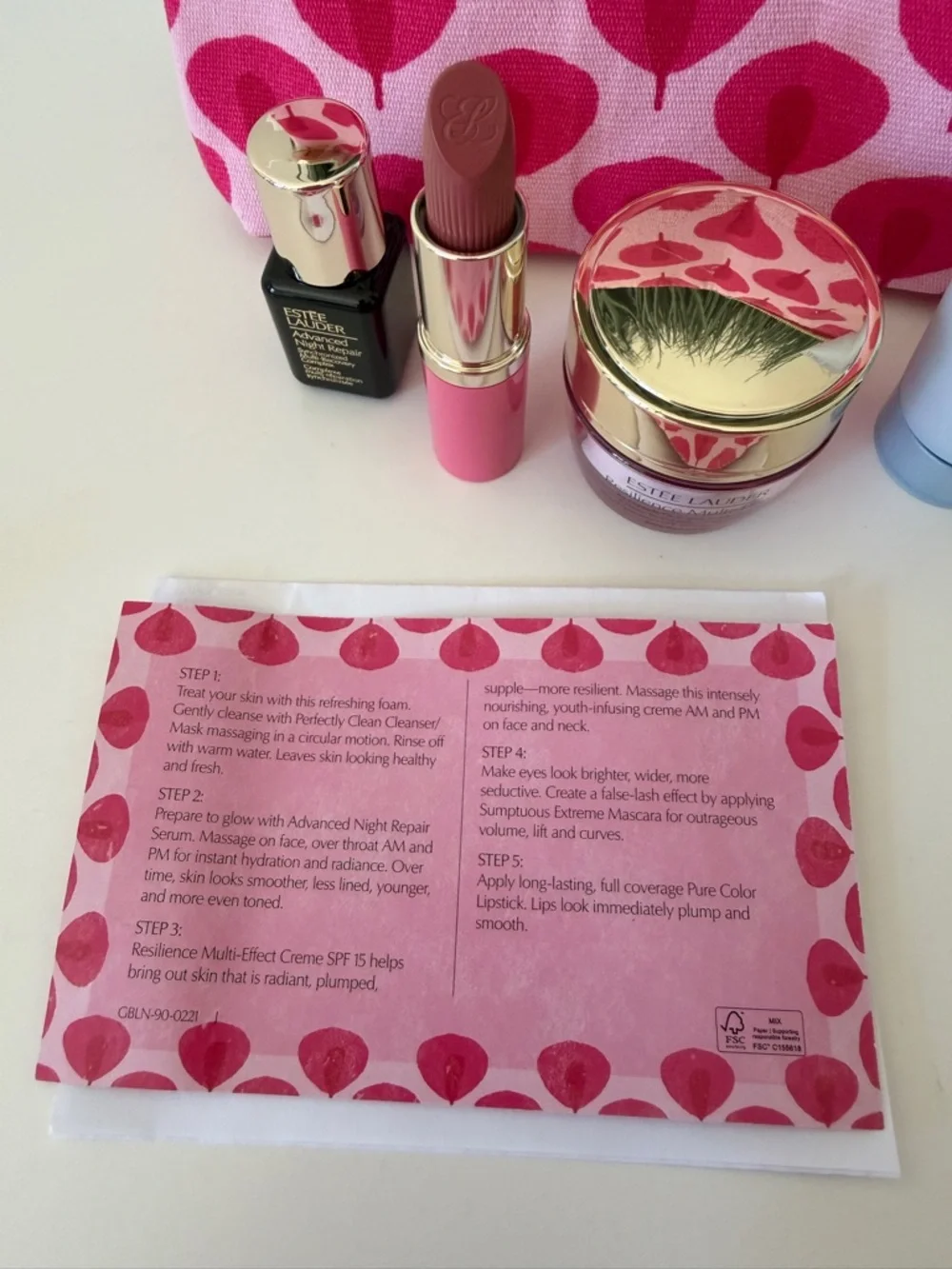 Estee Lauder Advanced Night Repair Set - Light Blue & Brown Packaging - Picture 6 of 7